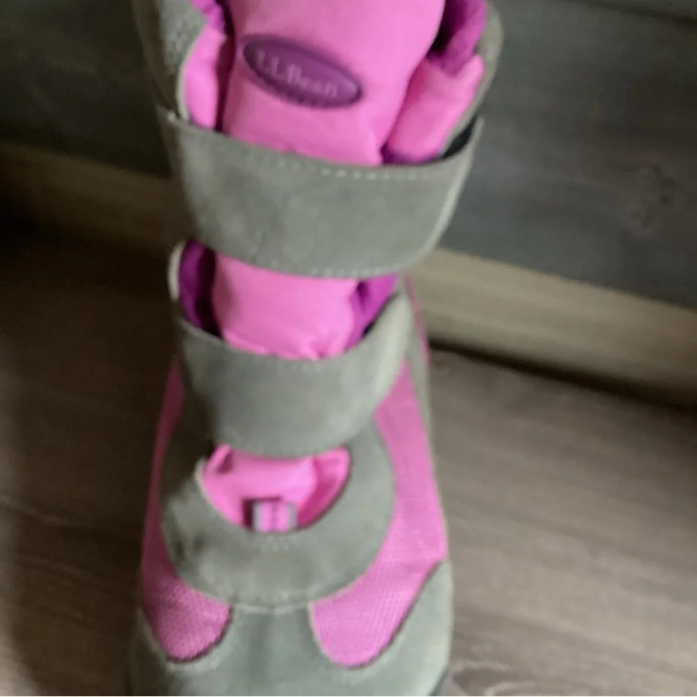 L.L.‎ Bean Kids Pink and Olive Snow Boots